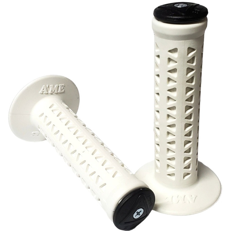 AME Unitron 702 retro BMX grips – Flanged – White