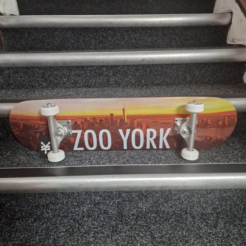 Zoo York Sunrise Complete Skateboard 7.5″