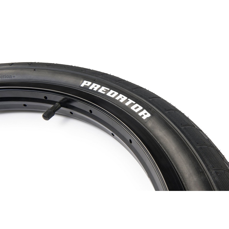 Eclat Predator Tyre