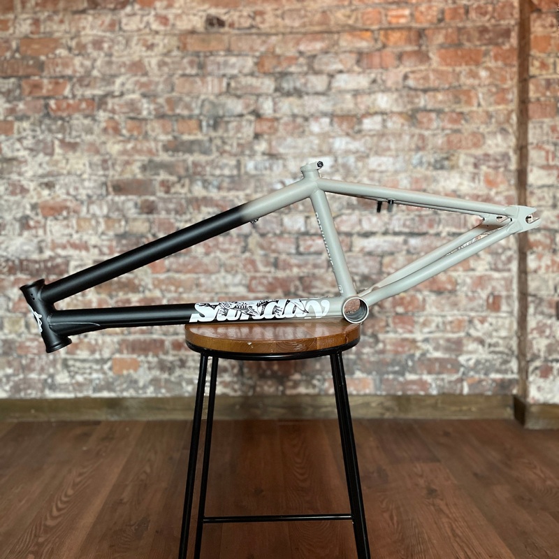 Sunday Darkwave Frame Matte Black x Grey Fade
