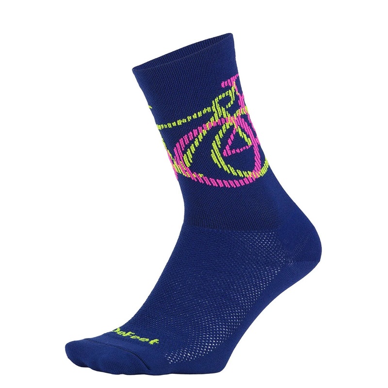 DeFeet Aireator 6″ Crew Blinds Socks 12+ Navy